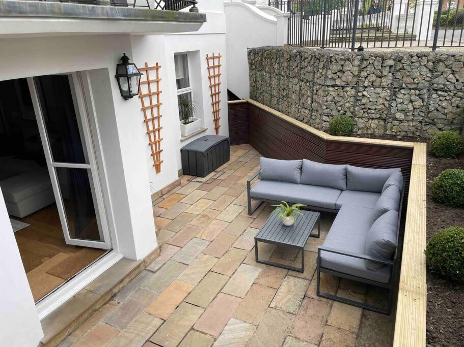 Stunning Apartment By The Leas, West End Folkestone Exterior photo